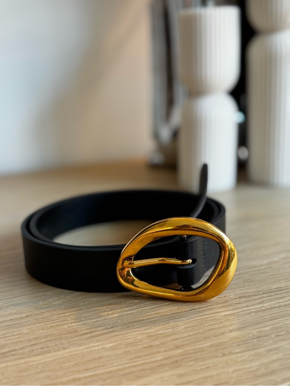 Good American Underwater Gold Loop in Black